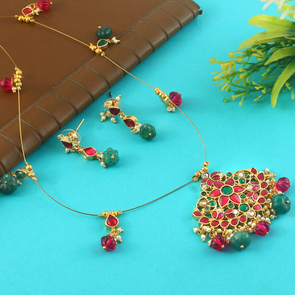 Jadau Kundan Necklace Set is beautifully handcrafted with premium