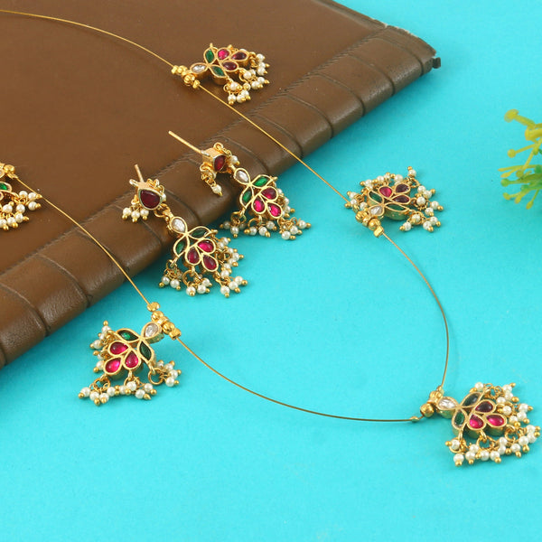 Jadau Kundan Necklace Set is beautifully handcrafted with premium