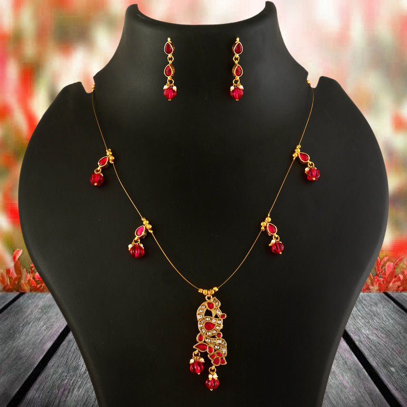 Jadau Kundan Necklace Set is beautifully handcrafted with premium Kundan