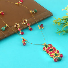 Jadau Kundan Necklace Set is beautifully handcrafted with premium Kundan