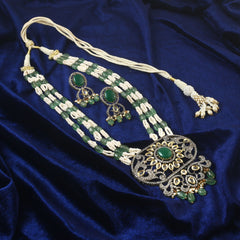 White Stone With Pearl Rani Haar