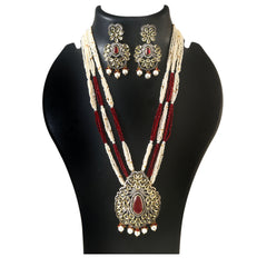 White Stone With Pearl Rani Haar