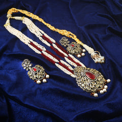 White Stone With Pearl Rani Haar