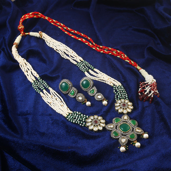 White Stone With Pearl Rani Haar