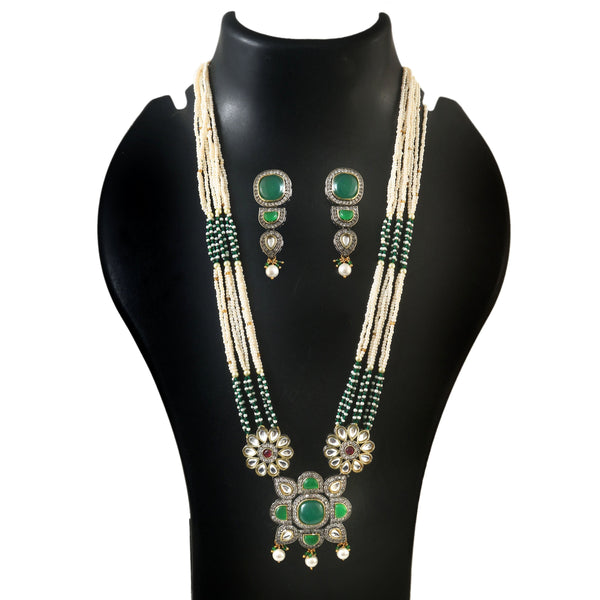 White Stone With Pearl Rani Haar