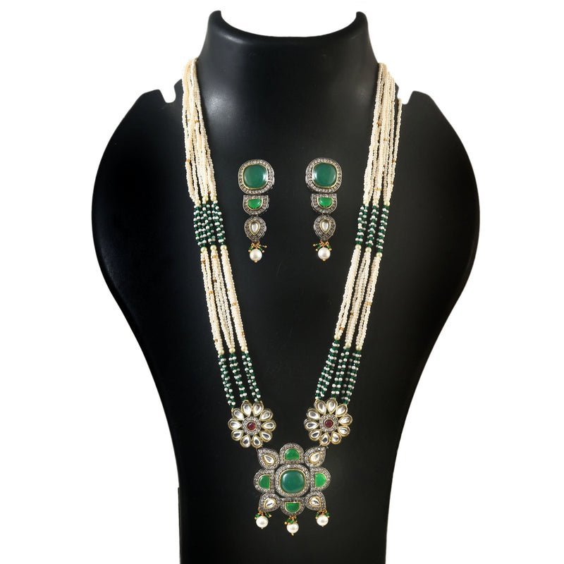 White Stone With Pearl Rani Haar