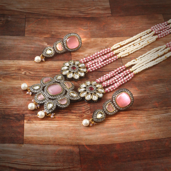 White Stone With Pearl Rani Haar