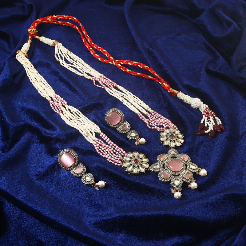 White Stone With Pearl Rani Haar
