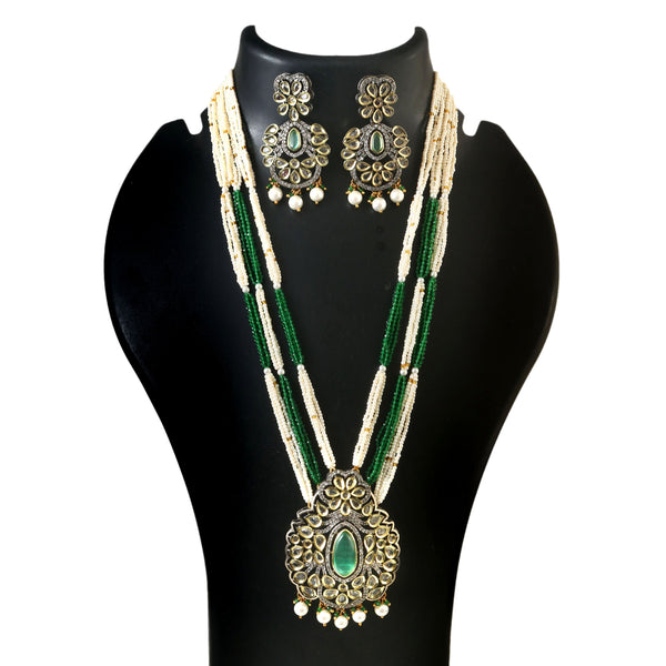 White Stone With Pearl Rani Haar