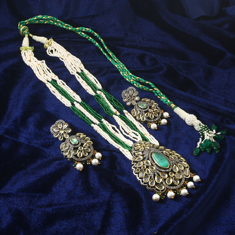 White Stone With Pearl Rani Haar