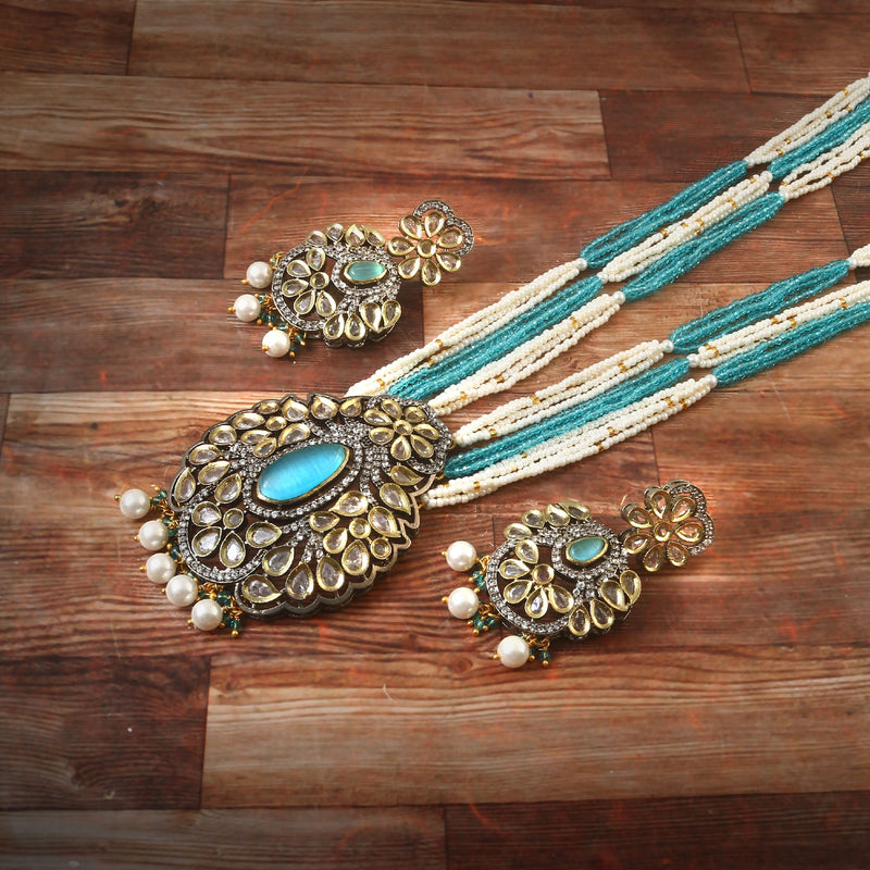 White Stone With Pearl Rani Haar