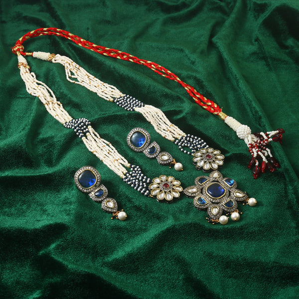 White Stone With Pearl Rani Haar