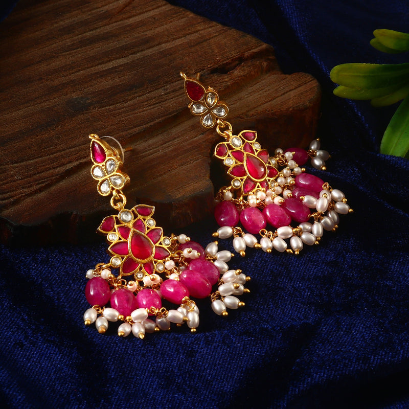 Earring set traditional