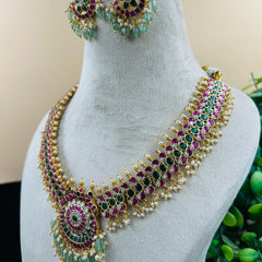 KUNDAN NECKLASE SET