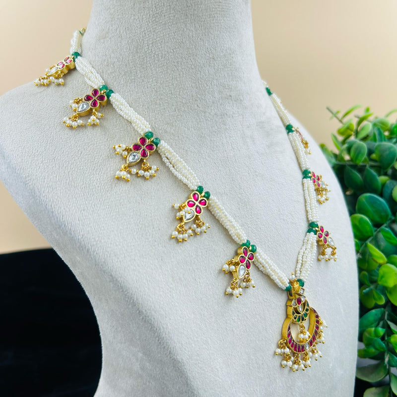 Bead Necklase With Tika